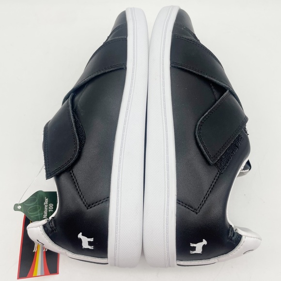 Goats black sneakers. Size 8 - Picture 4 of 6